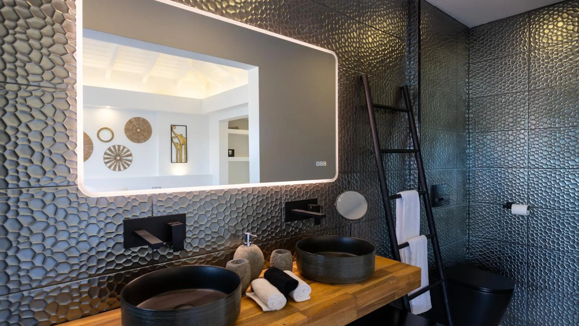 Luxury Villa Nuit Jade, Ocean View Escape Les Terres Basses