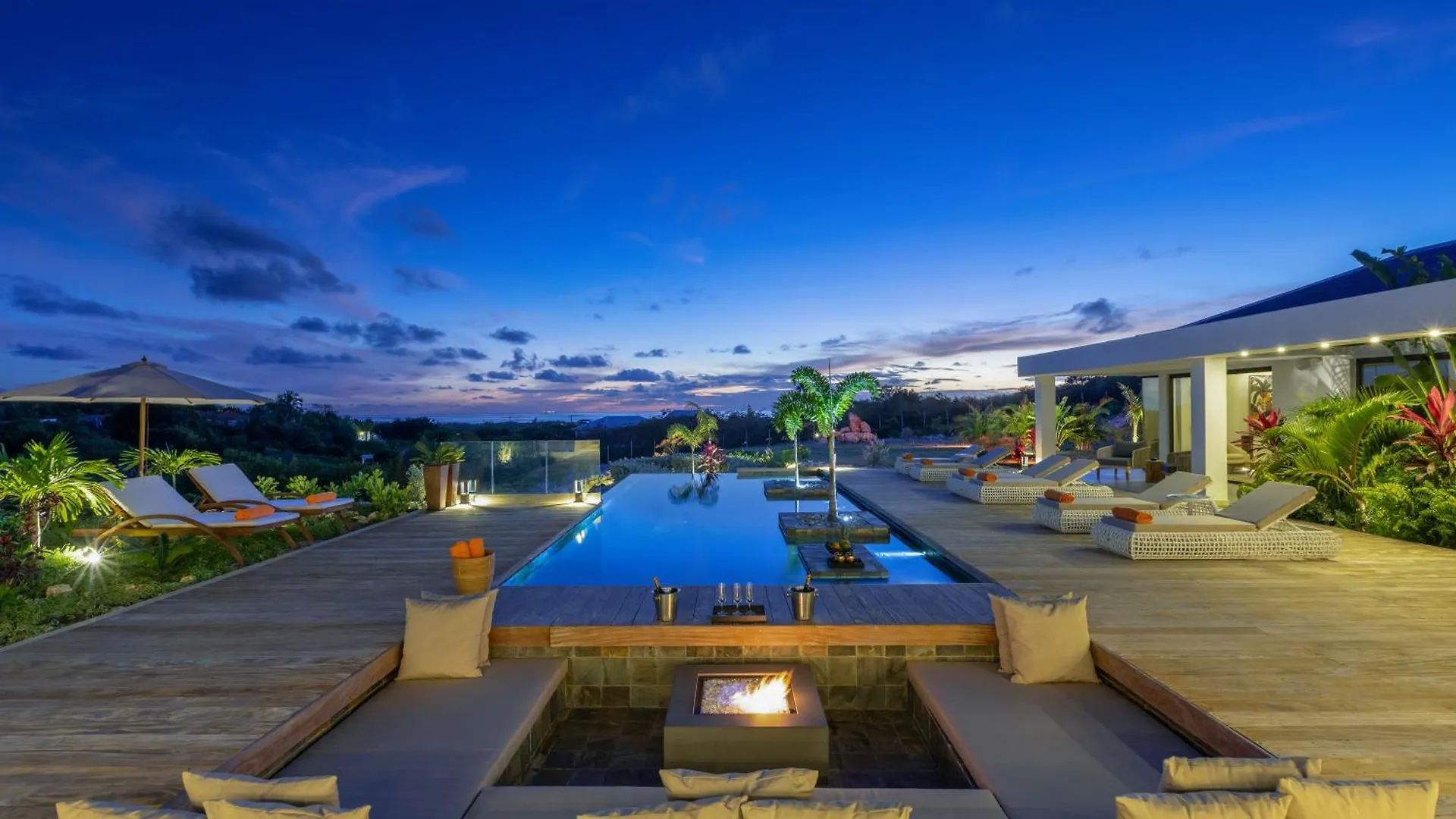 Luxury Villa Nuit Jade, Ocean View Escape Les Terres Basses